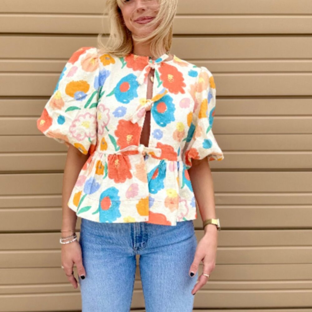 NEW Aureum April Front Tie Floral Top – Multi, NWT